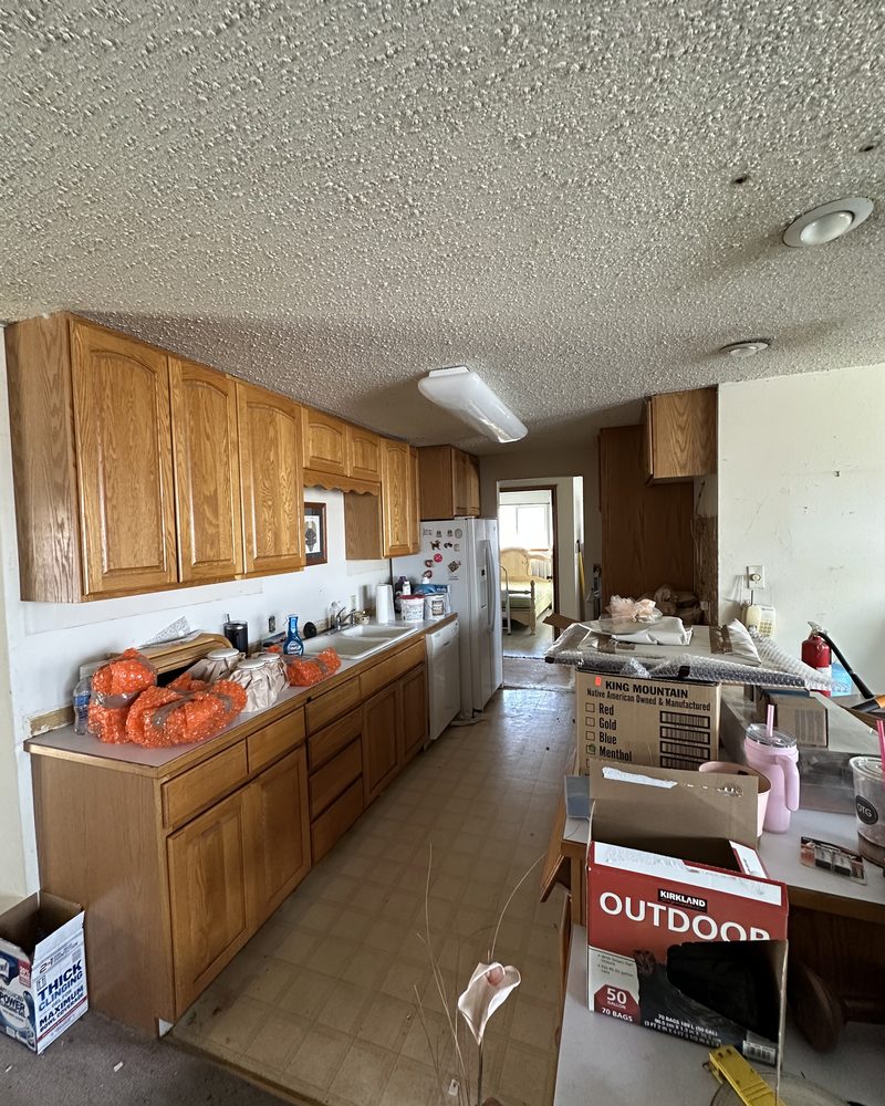 The Yakima house before: the kitchen, still full